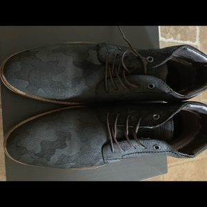 Men Shoes